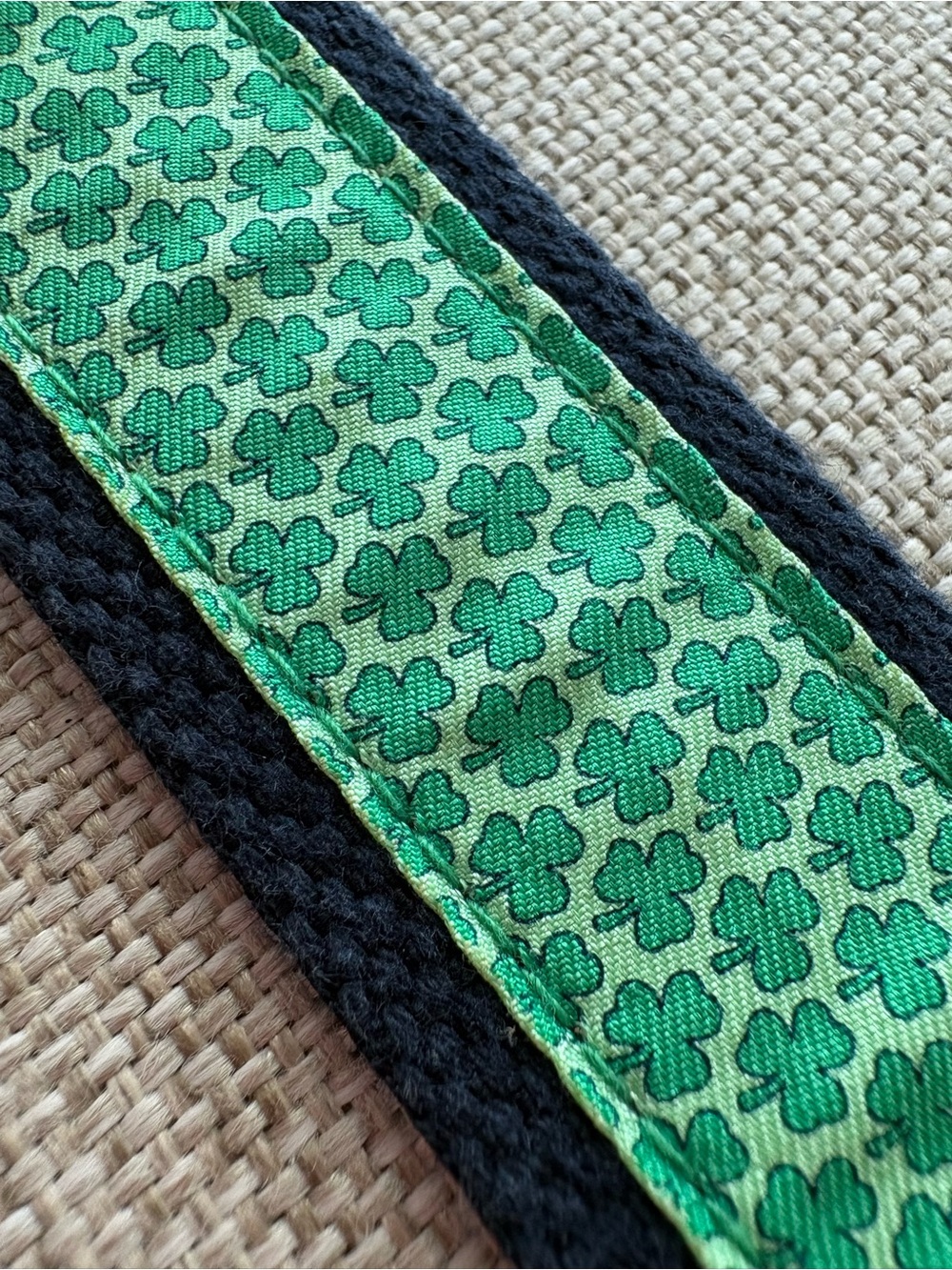 Vineyard Vines Size 32 Shamrock Canvas Belt Solid Brass Preppy Golf